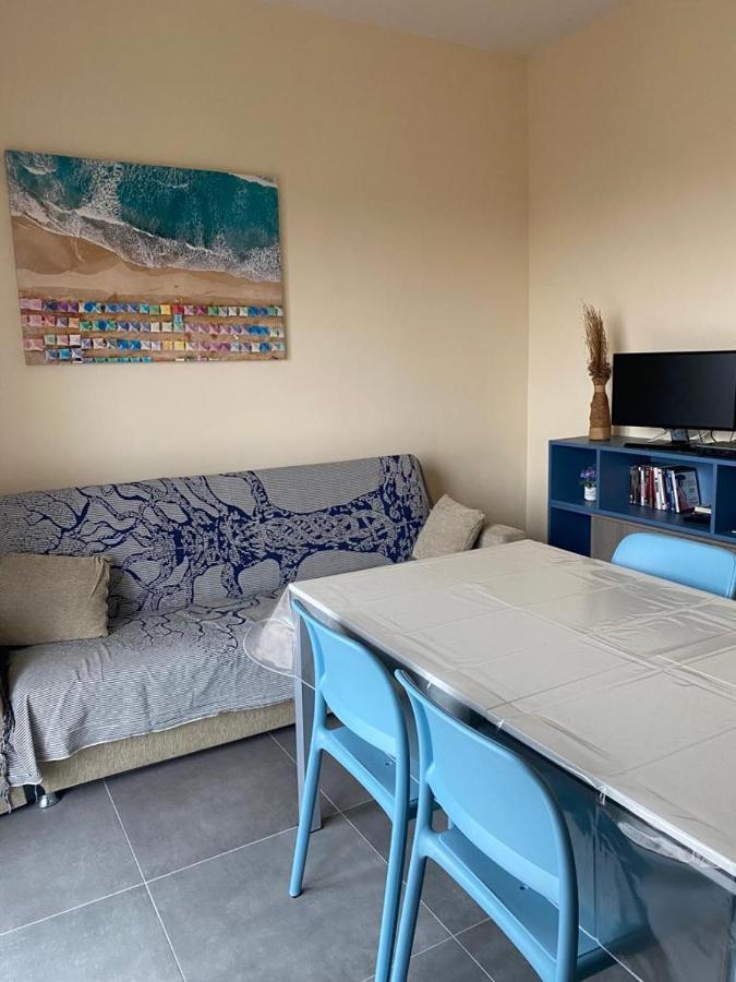 אלבניה Appartamento Vista Mare מראה חיצוני תמונה