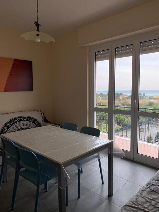 אלבניה Appartamento Vista Mare מראה חיצוני תמונה