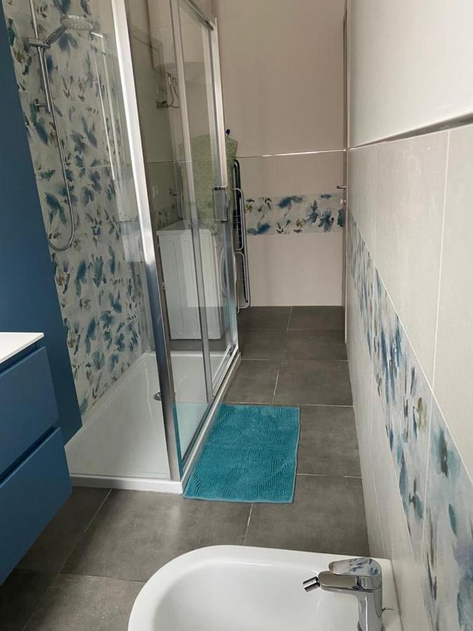 אלבניה Appartamento Vista Mare מראה חיצוני תמונה