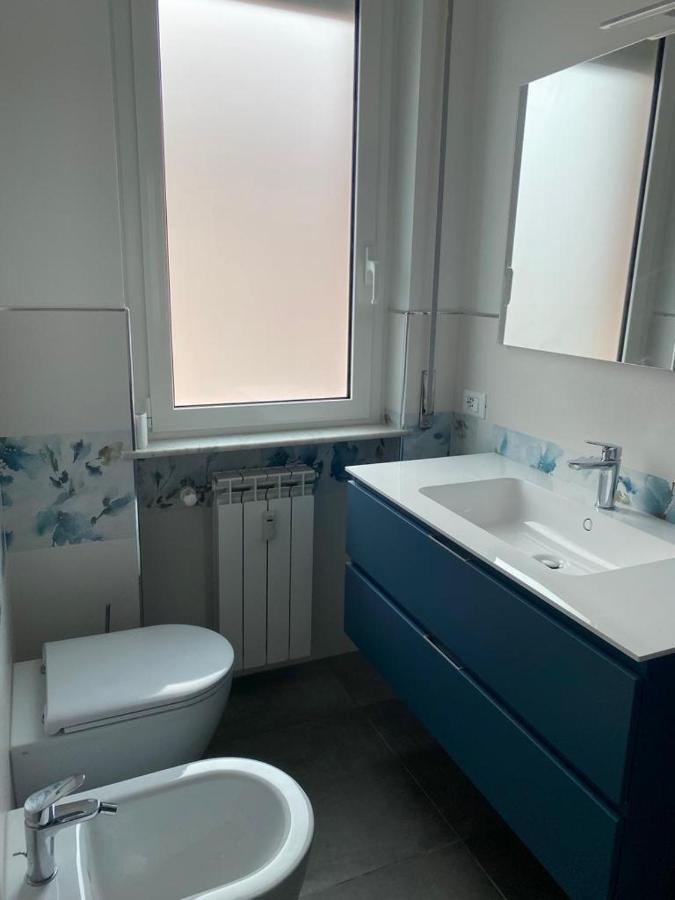 אלבניה Appartamento Vista Mare מראה חיצוני תמונה