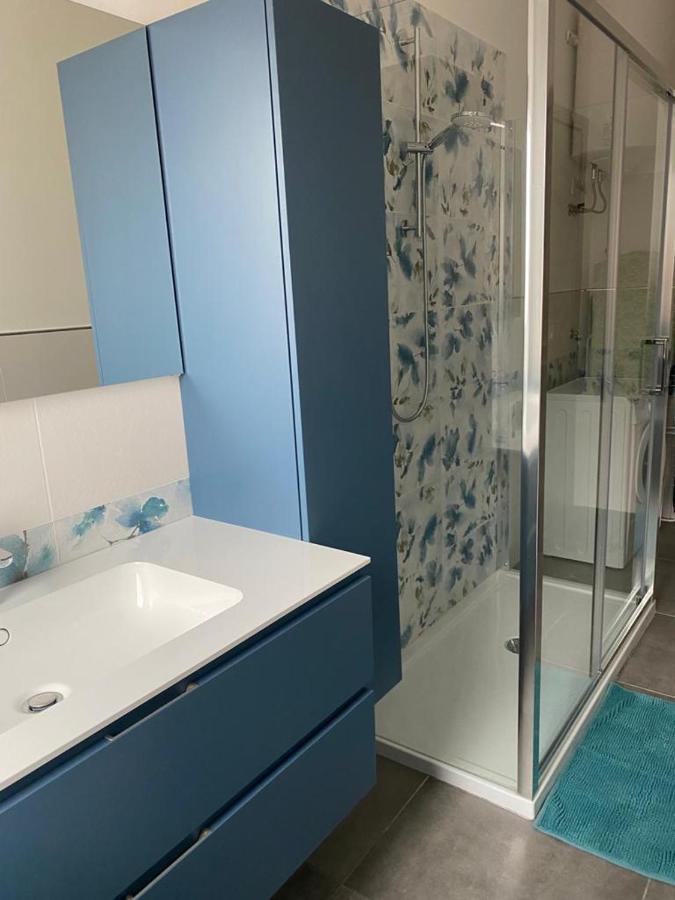 אלבניה Appartamento Vista Mare מראה חיצוני תמונה
