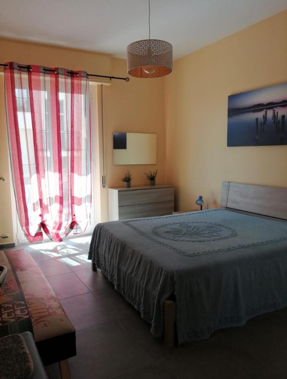 אלבניה Appartamento Vista Mare מראה חיצוני תמונה