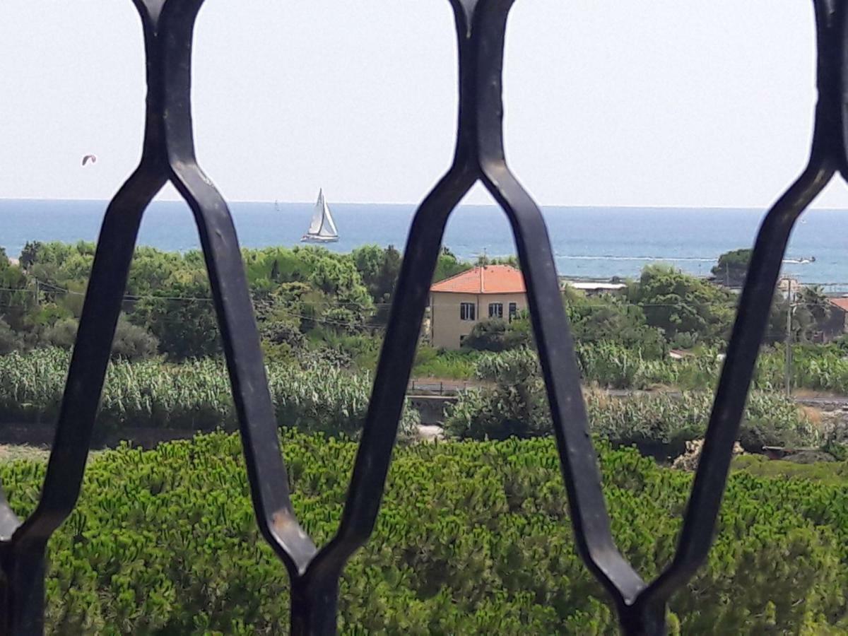 אלבניה Appartamento Vista Mare מראה חיצוני תמונה